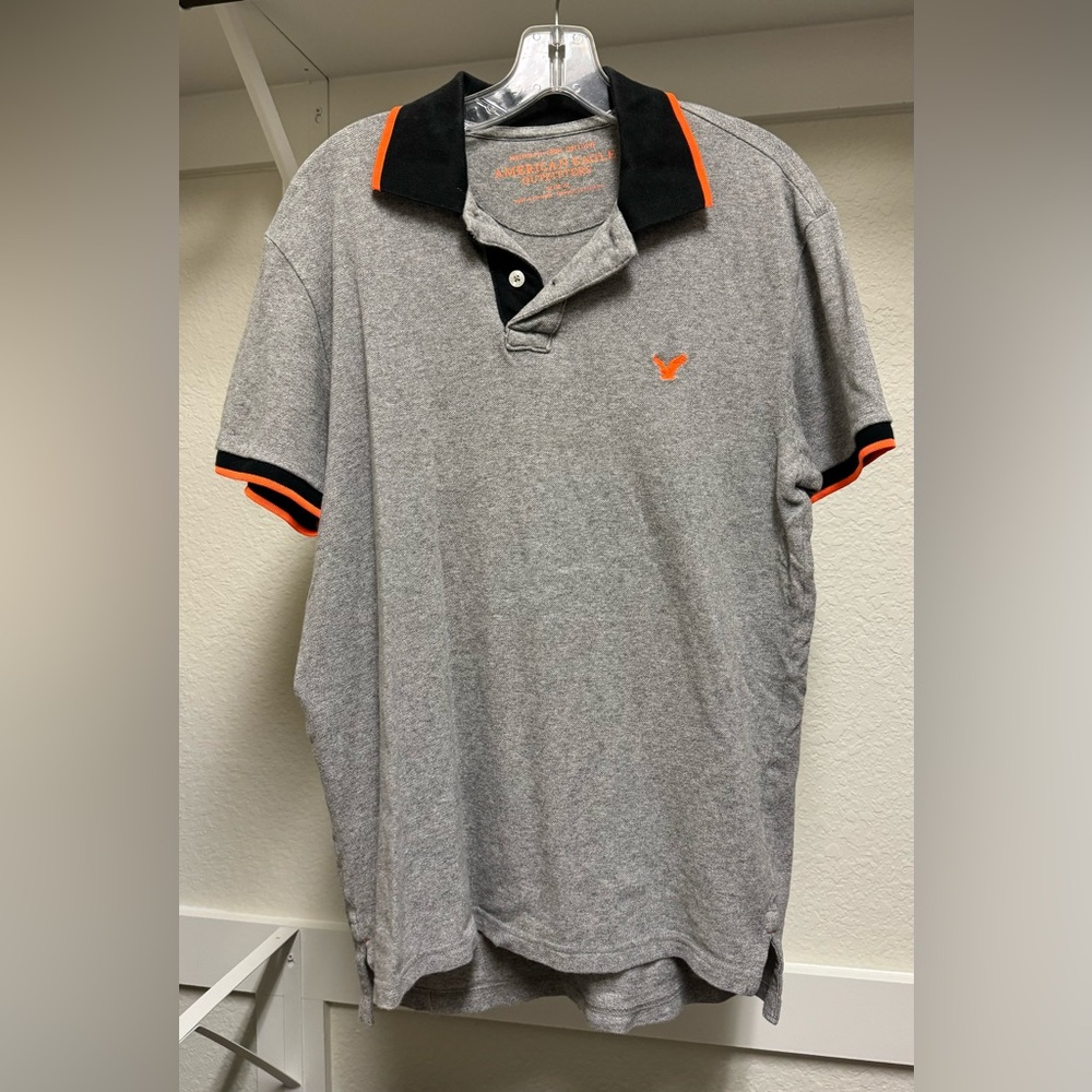American Eagle men’s athletic fit grey polo